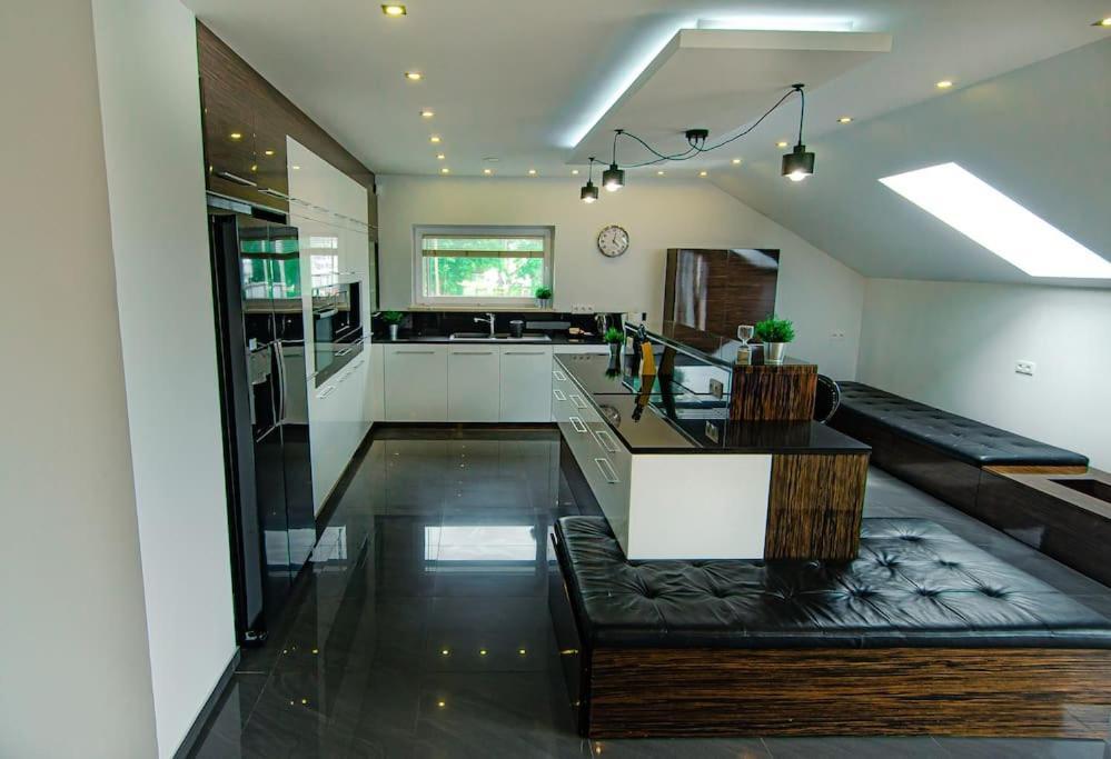 Apartment Zolnierska 31 - Nr 2 Bytom